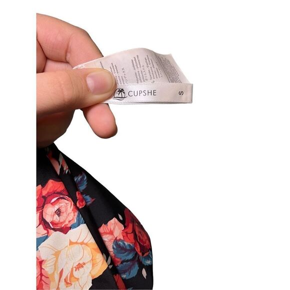 CUPSHE Women's Black Floral Plunging Halter Open Back One Piece Swimsuit - Picture 8 of 11